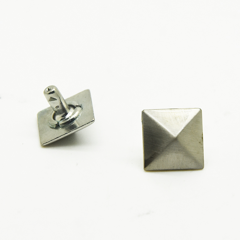 Pyramid Studs 10MM Zinc alloy Rivet